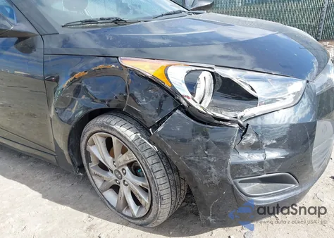 2016 Hyundai Veloster z USA, uszkodzony, nr VIN KMHTC6AD7GU270866